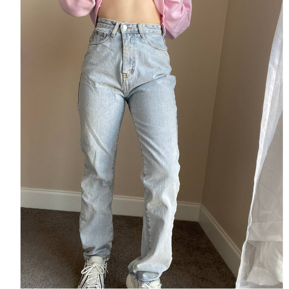 PrettyLittleThing light wash straight jeans, super high rise, size 4 - Picture 3 of 15